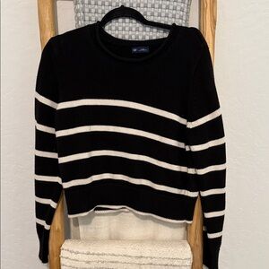 GAP Black and Cream Striped Crew Neck Sweater
